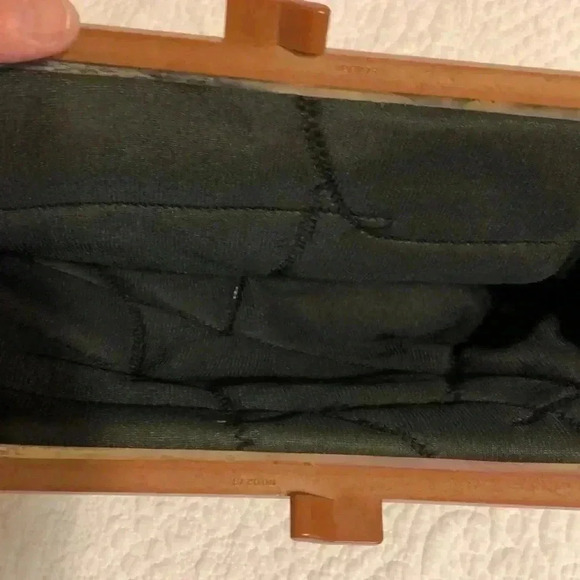 1970s vintage brown leather patchwork clutch.  Made in Hong Kong. - Picture 9 of 11